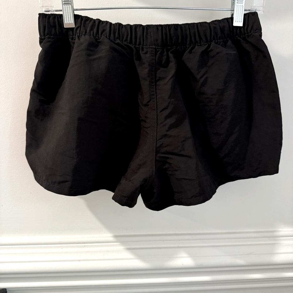 Patagonia Women Solid Black Barely Baggies 2.”Nylon Drawstring Shorts Sz S - Picture 4 of 10